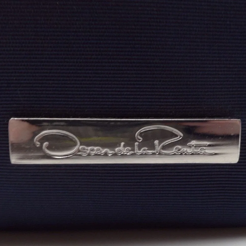 Oscar de la Renta Navy Blue Cosmetic Bag Pink Ribbon Zipper Pull Makeup‎ Pouch